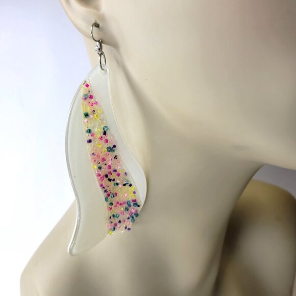 White Long Resin Earrings with colourful sequin beads - Picture 2 of 8